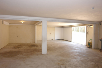 5Garage1